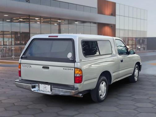 2000 Toyota Tacoma Base