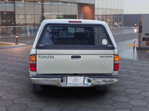 2000 Toyota Tacoma Base