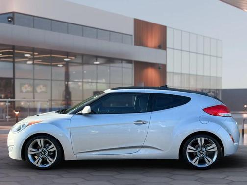 2012 Hyundai Veloster Base