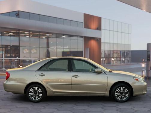 2002 Toyota Camry LE