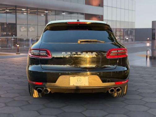 2016 Porsche Macan S