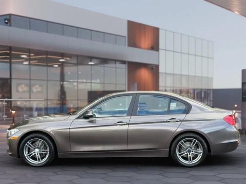 2013 BMW 328 328i Sedan 4D