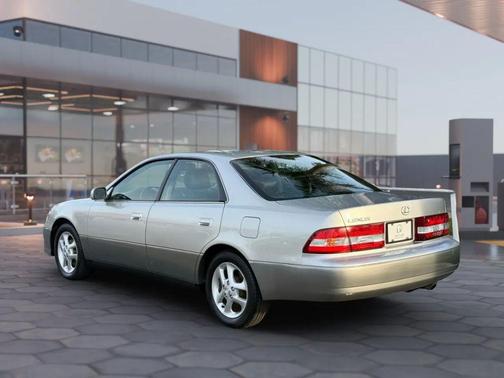 2001 Lexus ES 300 Base