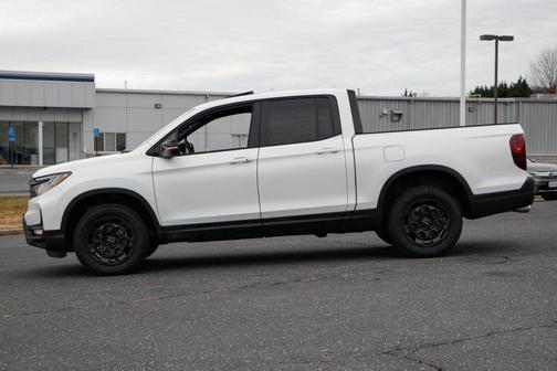 Platinum White Pearl 2026 Honda Ridgeline TrailSport+