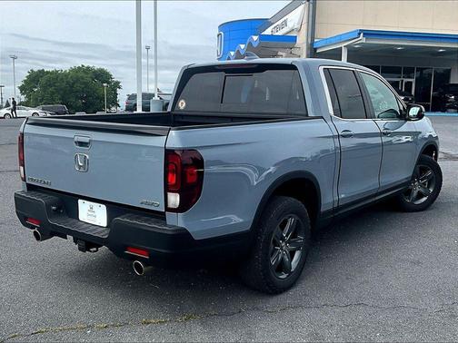 Sonic Gray Pearl 2023 Honda Ridgeline RTL