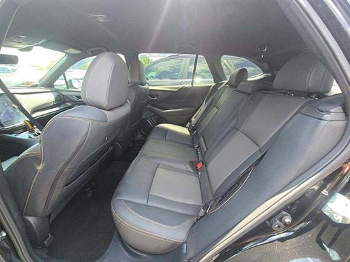 Crystal Black Silica 2022 Subaru Outback Wilderness