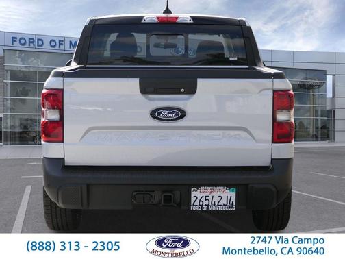 Space White Metallic 2026 Ford Maverick Lariat