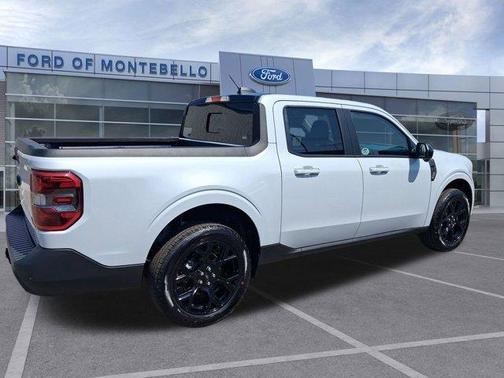 Space White Metallic 2026 Ford Maverick Lariat