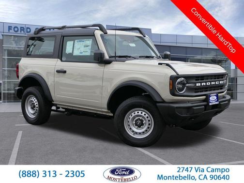 Desert Sand 2026 Ford Bronco Base