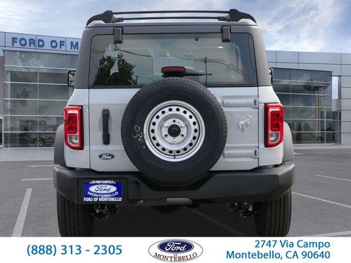Avalanche Gray 2026 Ford Bronco Base