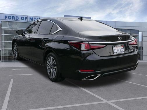 2025 Lexus ES 350 Base