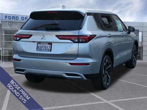 2022 Mitsubishi Outlander SE