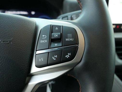 Star White 2026 Ford Explorer Active