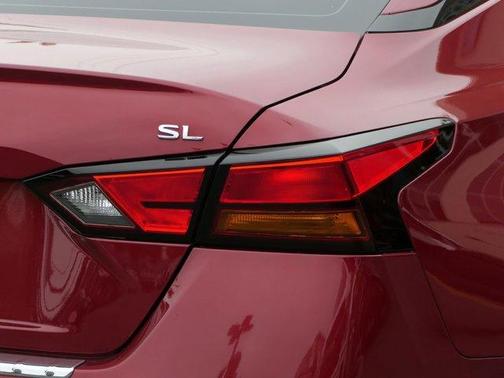 2022 Nissan Altima 2.5 SL