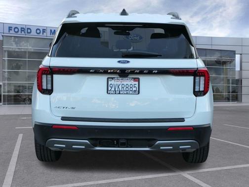 2025 Ford Explorer Active
