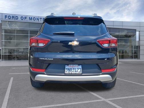 Mosaic Black Metallic 2025 Chevrolet Trailblazer LT