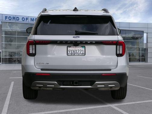 Space White Metallic 2026 Ford Explorer Active