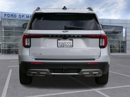 Space White Metallic 2026 Ford Explorer Active