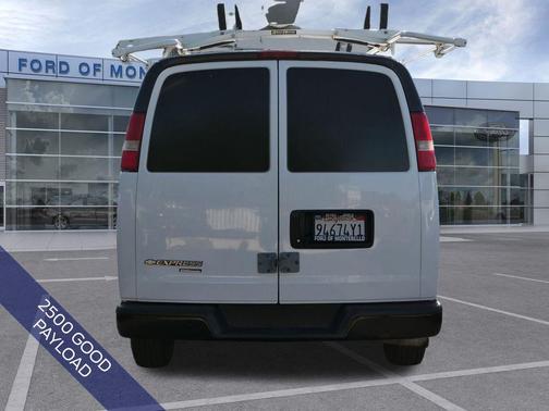 Summit White 2016 Chevrolet Express 2500 Work Van