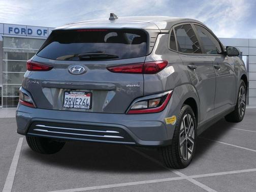 2022 Hyundai KONA EV SEL