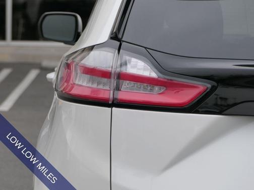 White Metallic 2023 Ford Edge ST Line