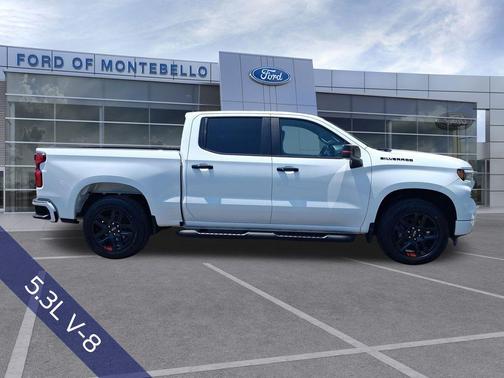 Summit White 2022 Chevrolet Silverado 1500 RST