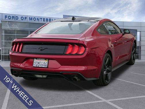 2022 Ford Mustang EcoBoost