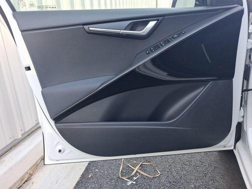 2023 Kia Niro EX Touring