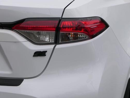 Ice 2024 Toyota Corolla SE