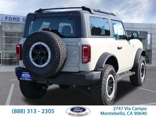 Desert Sand 2026 Ford Bronco Base