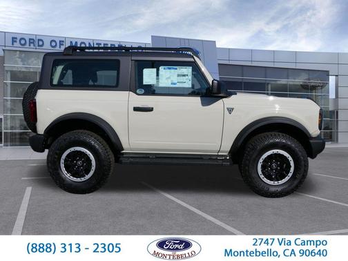 Desert Sand 2026 Ford Bronco Base