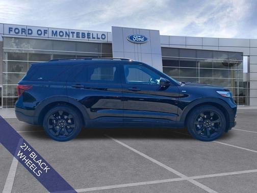 Black Metallic 2023 Ford Explorer ST-Line