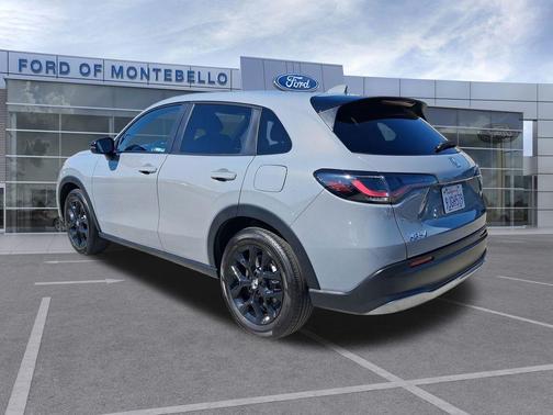 Urban Gray Pearl 2024 Honda HR-V Sport