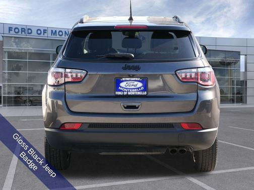 Granite Crystal Clearcoat Metallic 2019 Jeep Compass Altitude
