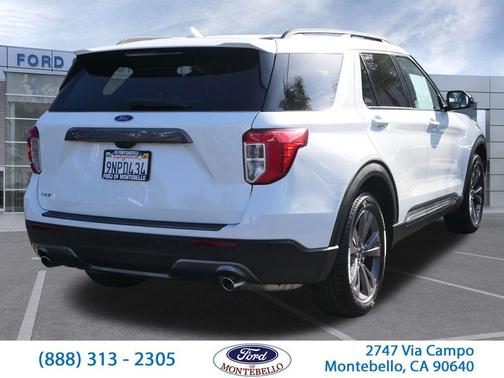 Star White 2024 Ford Explorer XLT
