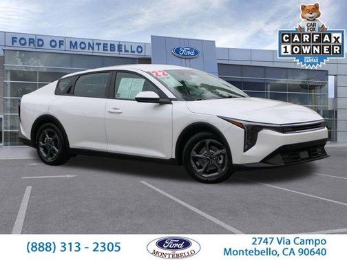 Snow White Pearl 2025 Kia K4