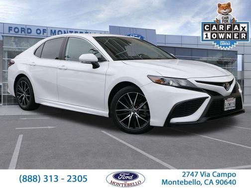 Ice 2024 Toyota Camry SE
