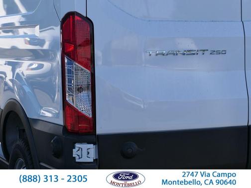 2025 Ford Transit-250 148 WB Medium Roof Cargo