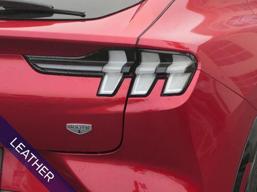 2021 Ford Mustang Mach-E California Route 1