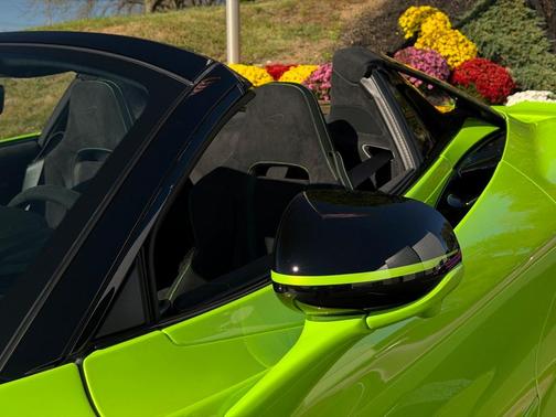 2026 McLaren 750S Base
