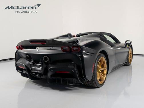 2024 Ferrari SF90 Spider Base
