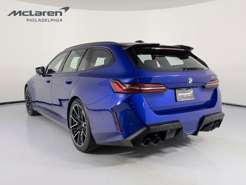 Marina Bay Blue Metallic 2025 BMW M5 Base