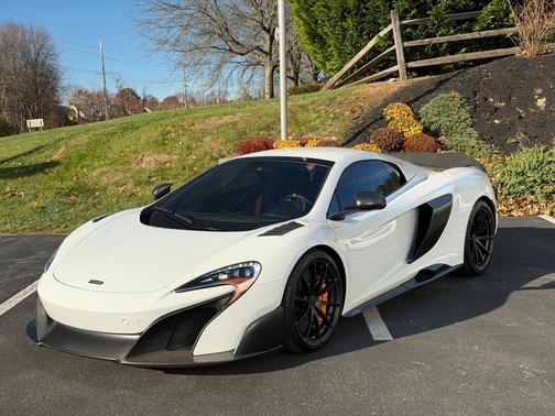 2016 McLaren 675LT Spider
