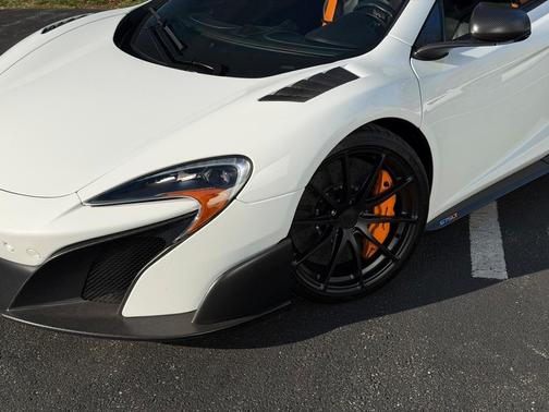 2016 McLaren 675LT Spider