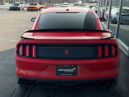 2017 Ford Shelby GT350 Base