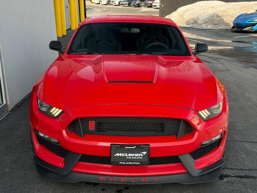 2017 Ford Shelby GT350 Base