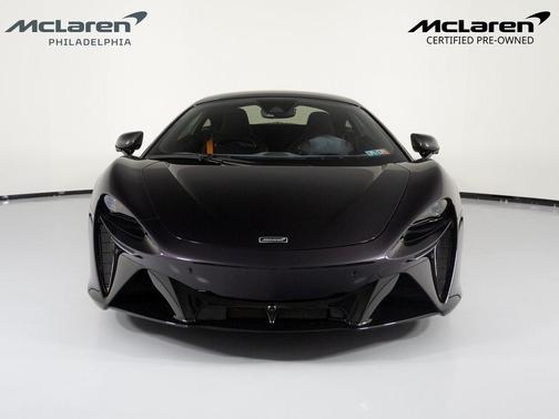 2023 McLaren Artura Performance