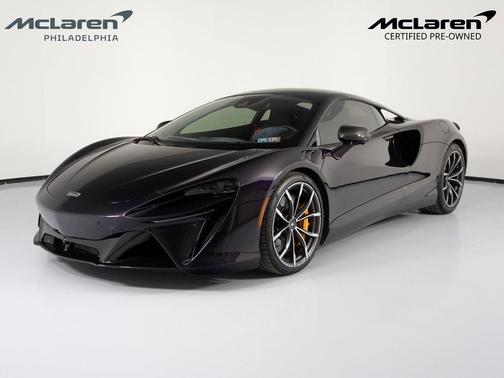 2023 McLaren Artura Performance