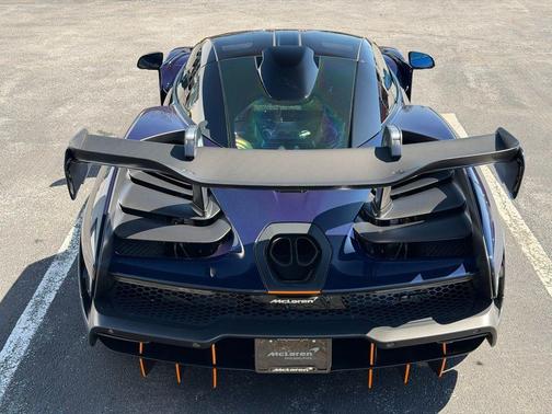 2019 McLaren Senna 
