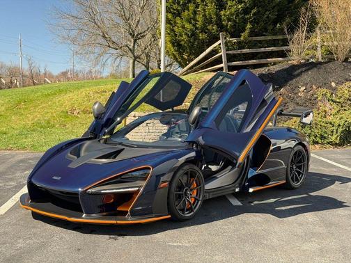 2019 McLaren Senna 